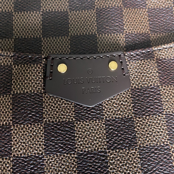 LOUIS VUITTON SOUTH BANK BESACE - Picture 6 of 15